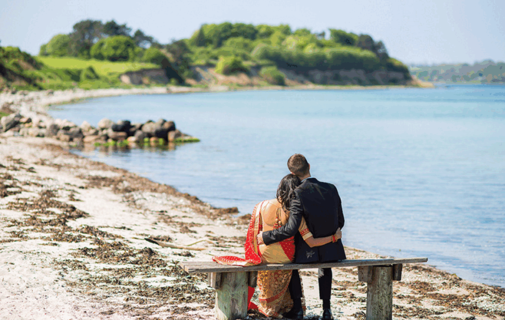 Bild zeigt die beste Erfahrungen von Heiraten in Dänemark Brautpaar in Dänemark